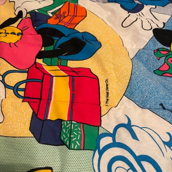 Vintage Disney Minnie Mouse Quilted Twin Comforter Blanket 60x80 - Excellent - Picture 2 of 3
